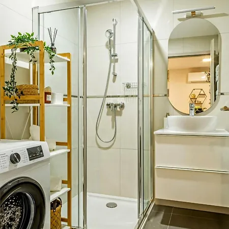 Nova Apartman * שיופוק